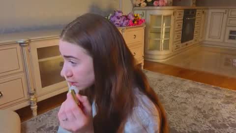 hello guys im Lilian online show from October 14, 3:09 am