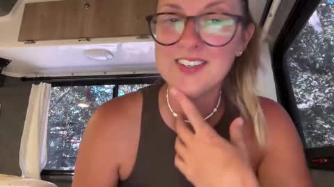 Snapshot of wanderlustjade chatting on March 7, 9:27 pm Jade  Adonis online show from March 7, 9:27 pm