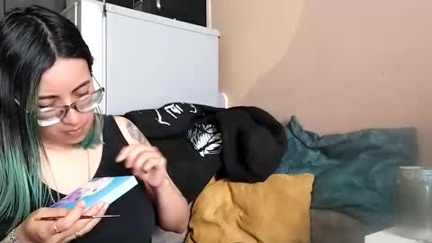 Waningrose  Lu online show from November 7, 3:58 pm