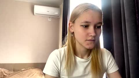 Snapshot of wanttodeep chatting on October 23, 7:21 am wanttodeep online show from October 23, 7:21 am