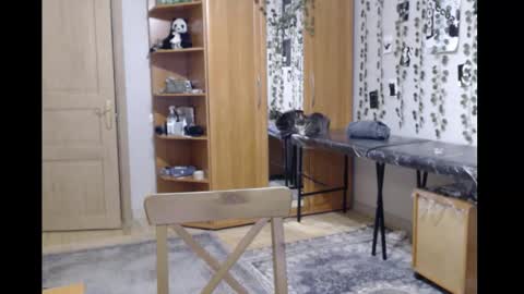 Mina online show from February 2, 9:44 pm