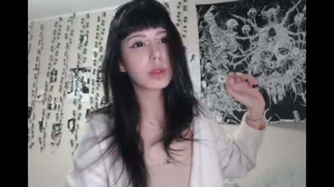 Mina online show from May 13, 3:32 pm