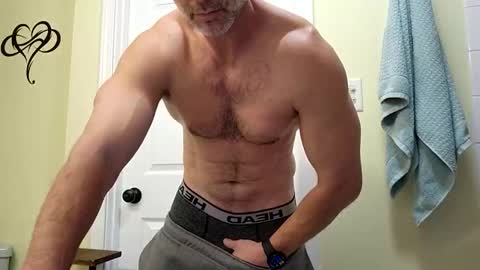 waynekent80 online show from January 9, 11:32 pm