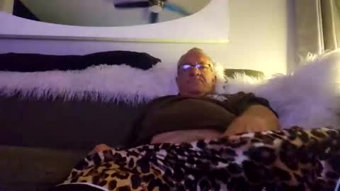 webcamateurs online show from November 28, 2:19 am