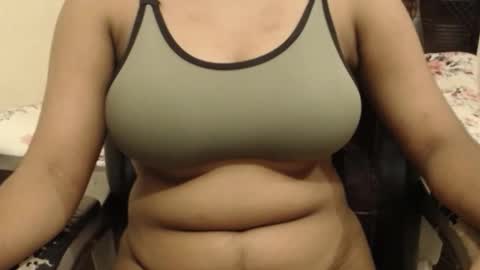 mina online show from October 28, 9:32 am