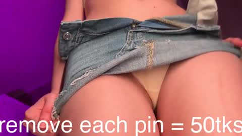 Daisy    online show from February 5, 9:07 pm