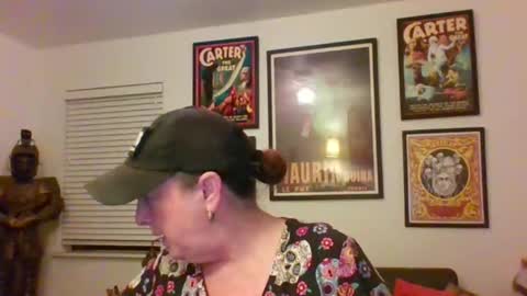 WendyCU online show from November 25, 2:21 am