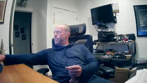 Snapshot of weseeyouwatching chatting on October 21, 4:28 am weseeyouwatching online show from October 21, 4:28 am