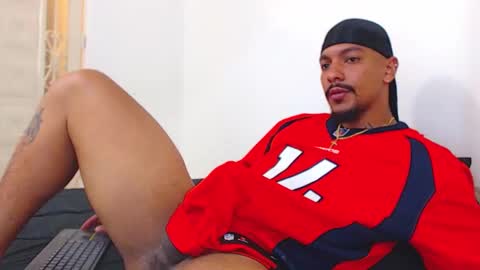 Wesley Rogger online show from October 6, 11:22 pm