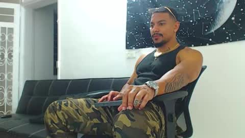 Wesley Rogger online show from October 30, 12:44 am