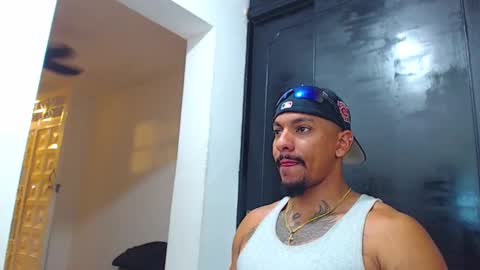 Wesley Rogger online show from October 19, 10:25 pm