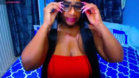 Snapshot of wethotass chatting on September 14, 7:32 am gina online show from September 14, 7:32 am