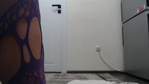 wetsexyladyy online show from November 20, 8:35 am