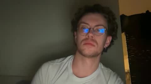 whatthefoot online show from March 14, 1:37 pm