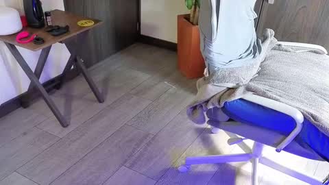 Will online show from March 25, 1:51 pm