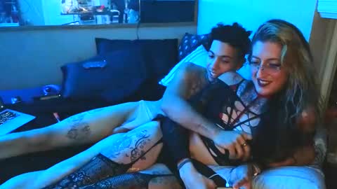 Risky online show from November 18, 7:44 am