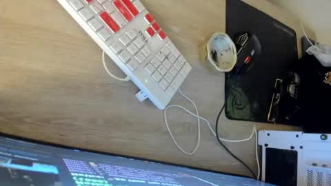 white online show from May 5, 6:41 am