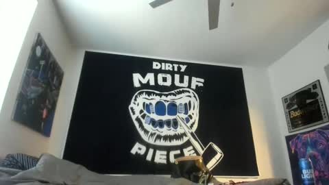 just  str8 stud nut  1000 online show from February 11, 9:18 pm