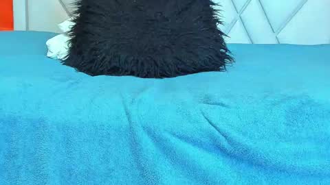 Dylan white online show from September 18, 7:18 pm