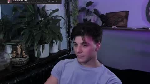 Gus online show from September 20, 8:12 pm