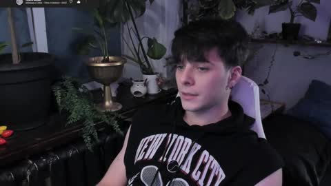 Gus online show from January 22, 9:32 pm