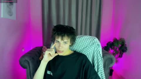 Snapshot of whiterabbit342 chatting on October 20, 4:56 pm Geoffrey online show from October 20, 4:56 pm