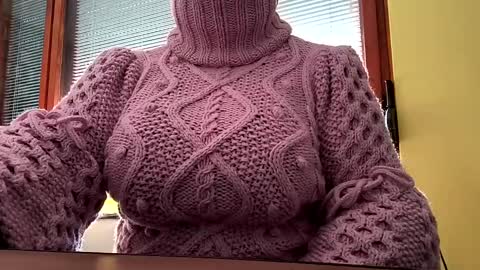 whitesweater online show from March 7, 7:19 am