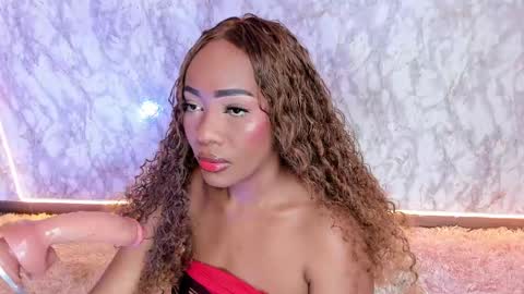 whitneyyfox online show from March 2, 10:48 pm