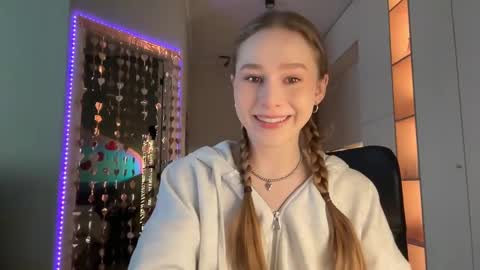 Alisa online show from March 1, 7:30 am