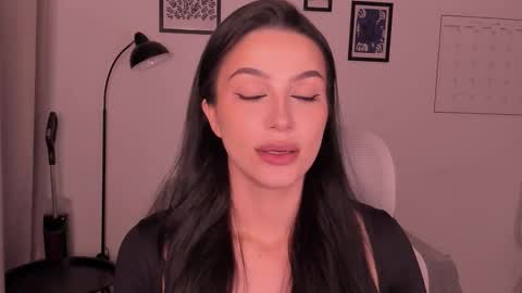 whoislulu online show from March 11, 5:27 pm