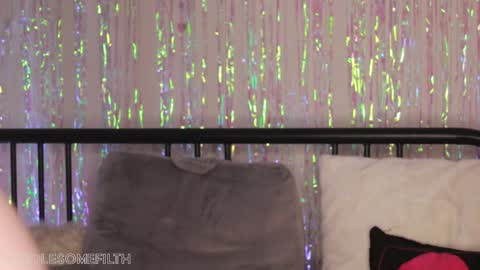 Zoe Grace online show from January 19, 1:59 am