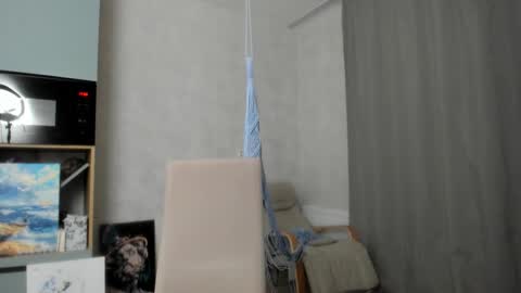 Veronica online show from December 3, 2:07 pm