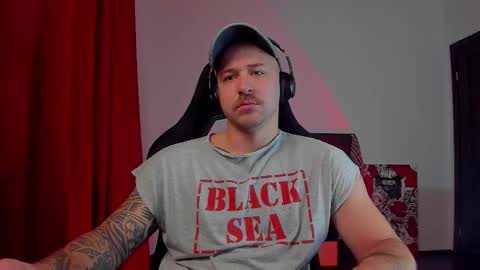 VI online show from November 23, 5:44 pm