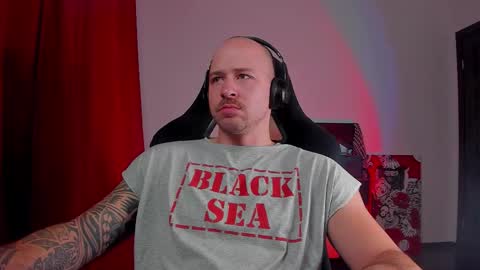 VI online show from November 5, 5:37 pm