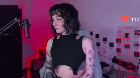 iggy iggz online show from December 8, 12:35 am