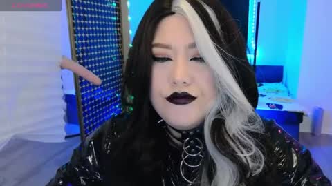 Laura  online show from March 8, 10:03 pm