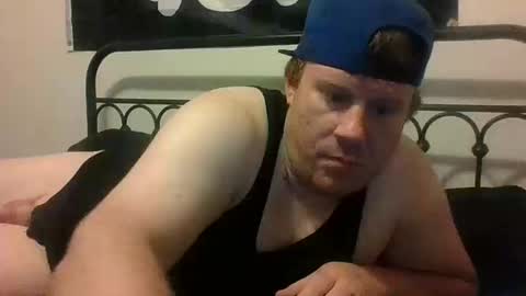 Snapshot of wihteboy206420 chatting on October 17, 11:47 am Wihteboy206420 online show from October 17, 11:47 am