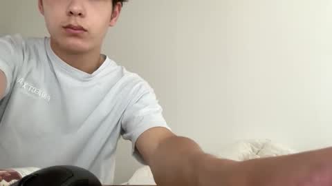 wilddesire18 online show from September 14, 1:01 pm