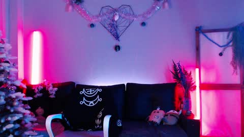 Snapshot of wildorchid_ chatting on January 12, 5:03 am Master Kieran hehim online show from January 12, 5:03 am