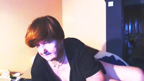Snapshot of wildredcat chatting on February 15, 12:54 pm WildRedCat online show from February 15, 12:54 pm