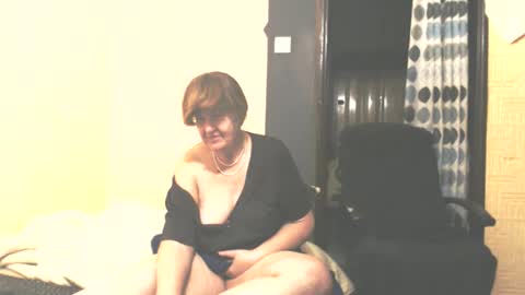 Snapshot of wildredcat chatting on September 17, 7:17 pm WildRedCat online show from September 17, 7:17 pm