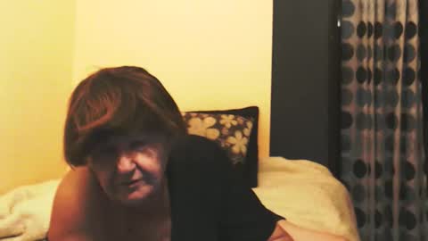 Snapshot of wildredcat chatting on October 17, 10:14 pm WildRedCat online show from October 17, 10:14 pm