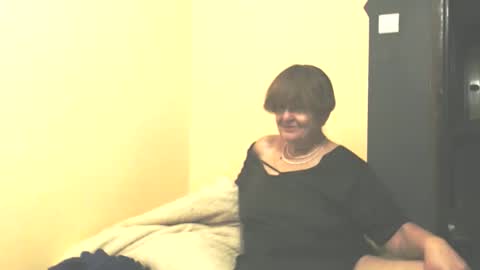 Snapshot of wildredcat chatting on September 13, 11:18 pm WildRedCat online show from September 13, 11:18 pm