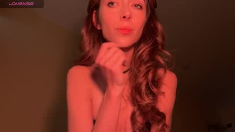 wildsable_ online show from January 28, 12:11 pm