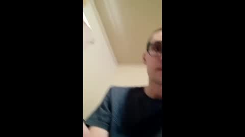 willbarringer12 online show from April 12, 6:34 pm