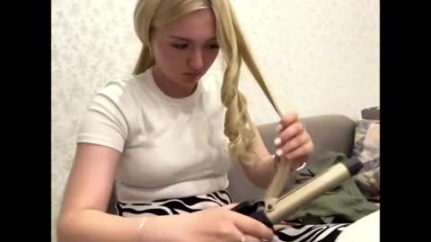 Sophia online show from May 18, 4:57 pm