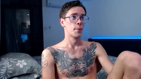 William online show from October 9, 10:10 am