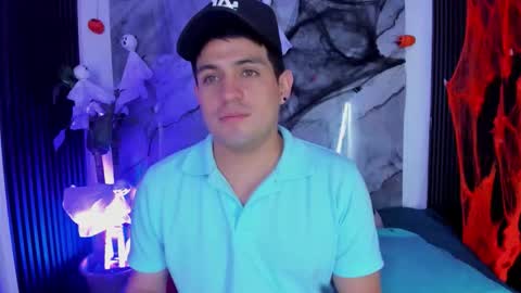 William Steel online show from October 28, 3:40 am