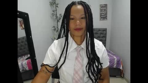 WIllow  online show from April 19, 11:44 am