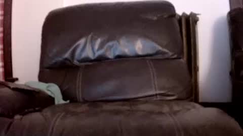 willydogg83 online show from October 19, 6:18 am